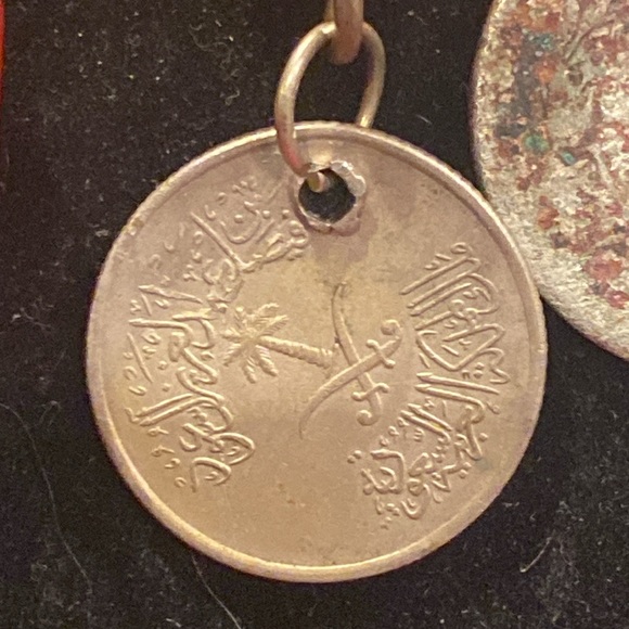 Antique-Vintage Chinese Coin Necklace with Butterscotch And Cherry Copal Amber - Picture 9 of 15